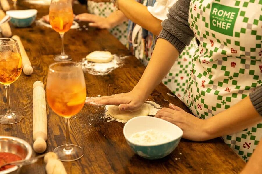 Rome: Hands-On Pizza Cooking Class with Spritz Mixology - The chefs make a real difference