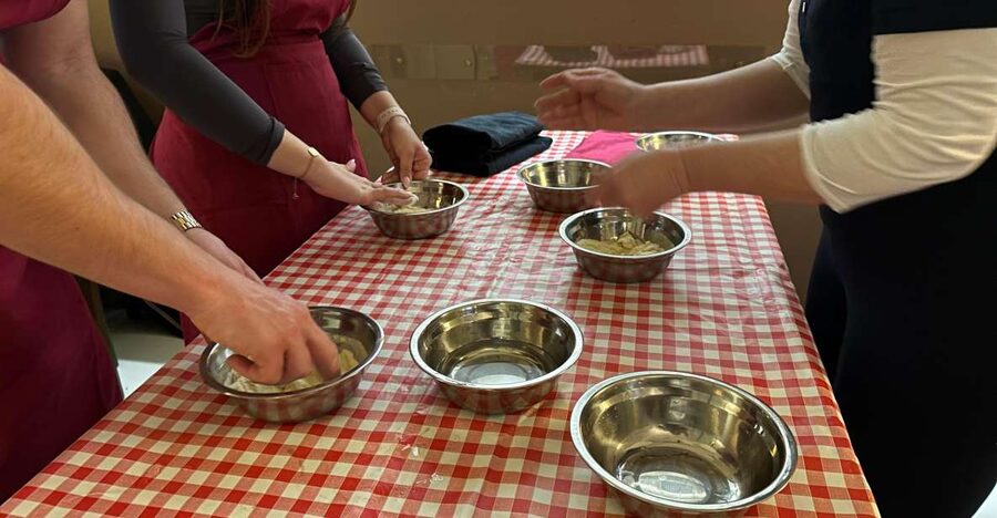 Rome: Homemade Pasta and Tiramisu Cooking Class - What the teaching feels like