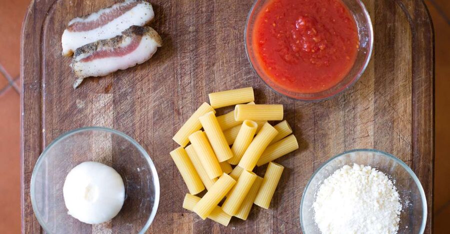 Rome: Market and Cooking Class at a Local's Home - Starting at the market with your Cesarina