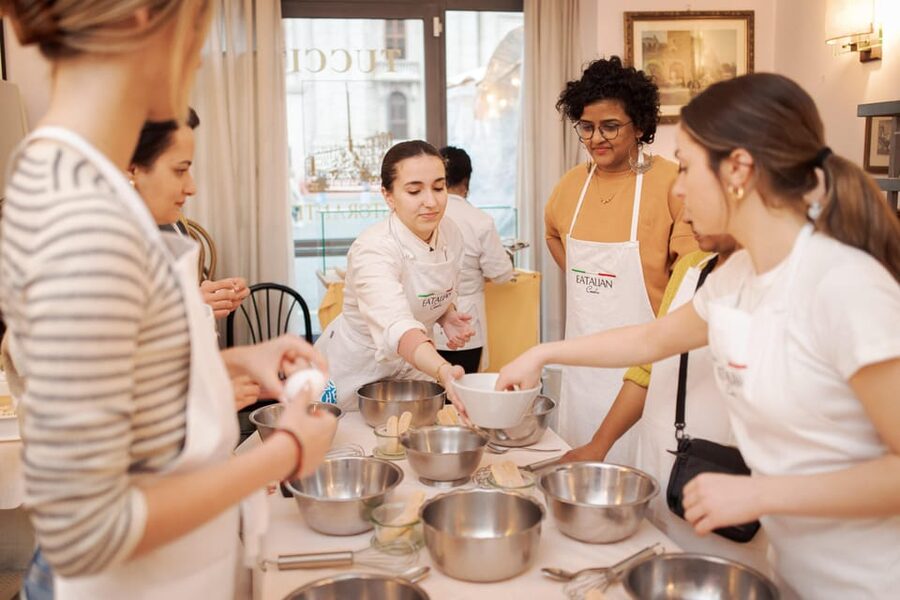 Rome: Pasta and Tiramisu Cooking Class in Piazza Navona - Key points to know