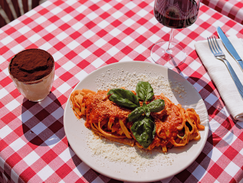 Rome: Pasta and Tiramisu Cooking Class in Piazza Navona - Why this class works so well in Piazza Navona