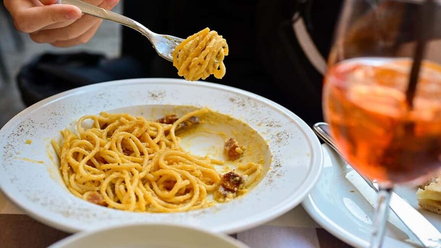 Rome: Pasta and Tiramisu Cooking Class with Prosecco - Timing, clothing, and arrival advice