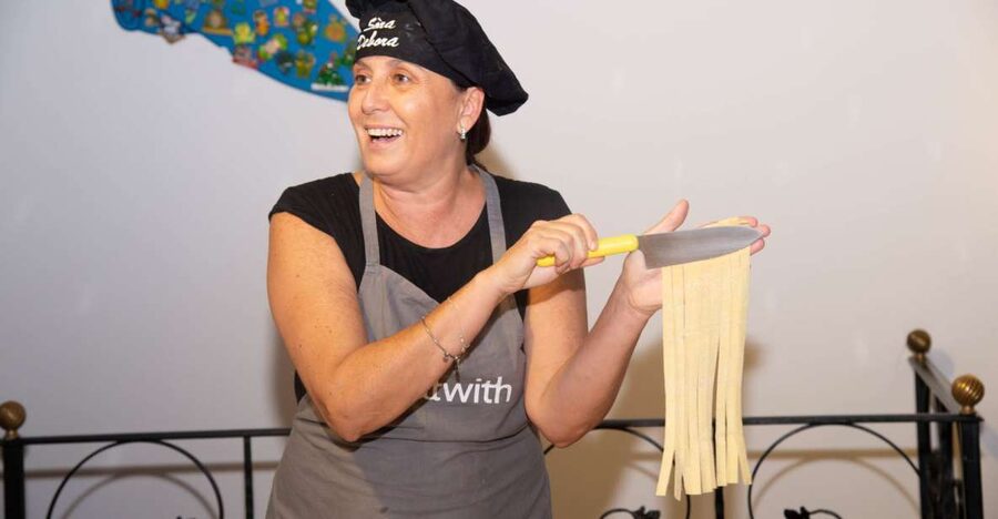 Rome: Pasta and Tiramisu Shared Cooking Class with Wine - Tiramisu comes first