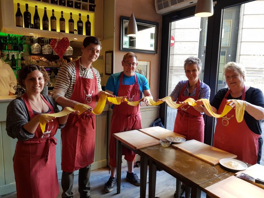 Rome: Pasta Making Workshop with Lunch - Making pasta in Trastevere, one shape at a time