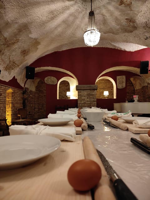 Rome: Pasta & Tiramisu Cooking Class near the Spanish Steps - Location, timing, and practical details