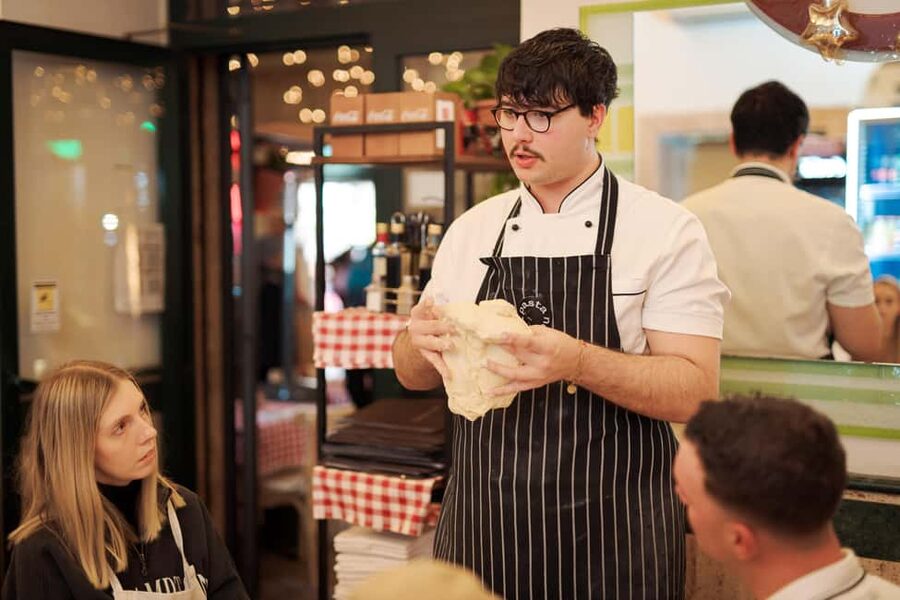 Rome: Pizza Cooking Class in Piazza Navona with Drinks - Key points to know before booking