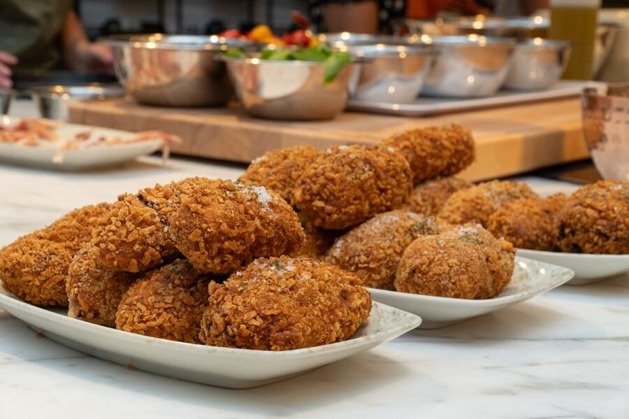 Rome: Pizza & Gelato Cooking Class + Private Chef - Appetizers, premium wine, and the value of the meal