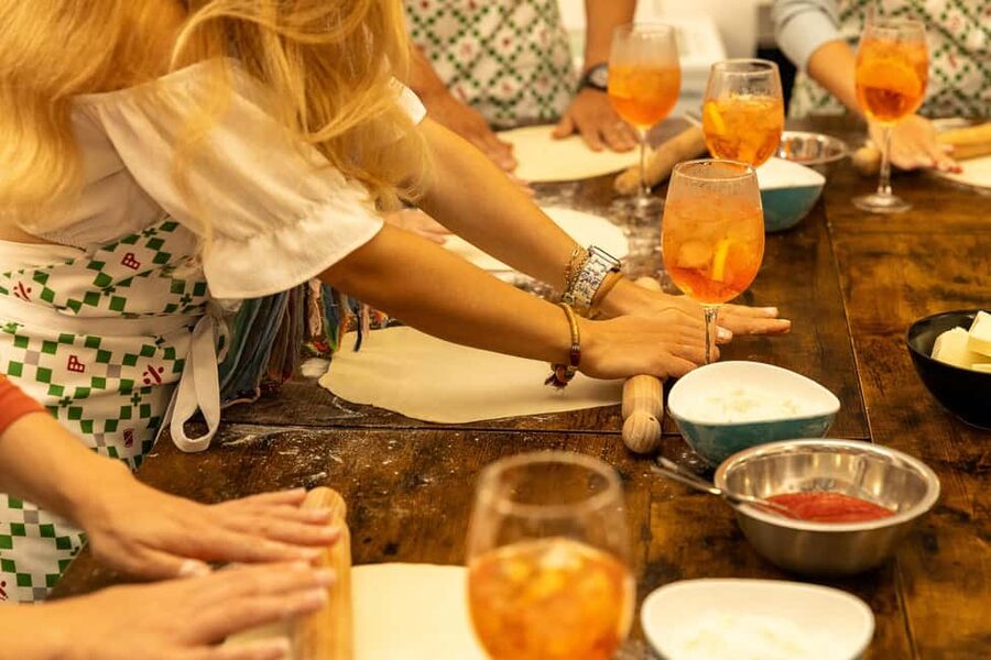 Rome: Pizza Making Cooking Class With Spritz Cocktails - Key points to know before booking