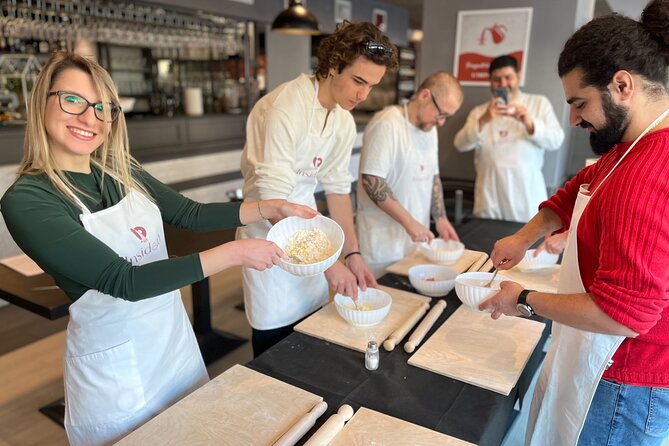 Rome Small Group Pasta Making Class with Wine and Italian Chef - Timing the class with a Vatican day