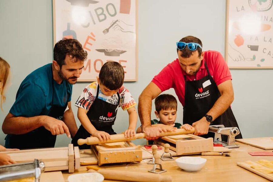 Rome: Traditional Pasta Making Class with Wine & Gelato - Making fettuccine and ravioli by hand
