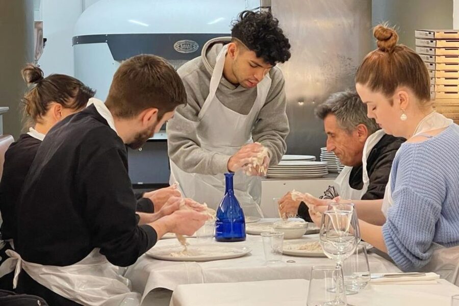Rome: Traditional Pizza Cooking Class near Piazza Navona - Should you book the Roman pizza class?