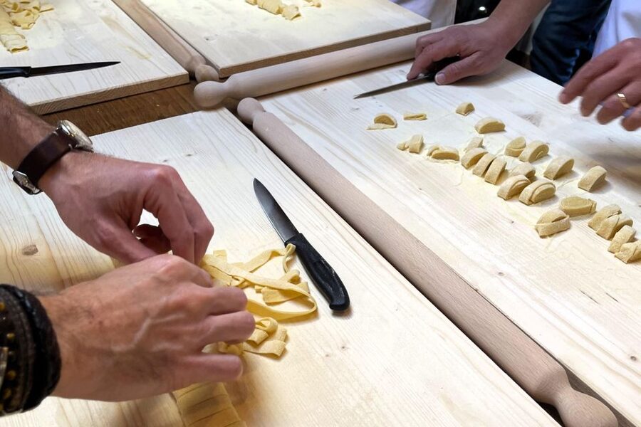 San Gimignano: "Hands in dough" Cooking Class with Lunch - The Tuscan appetizer comes first