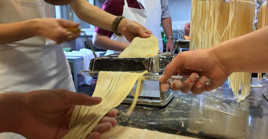 San Gimignano: Tuscan Cooking Class - Key points to know before booking