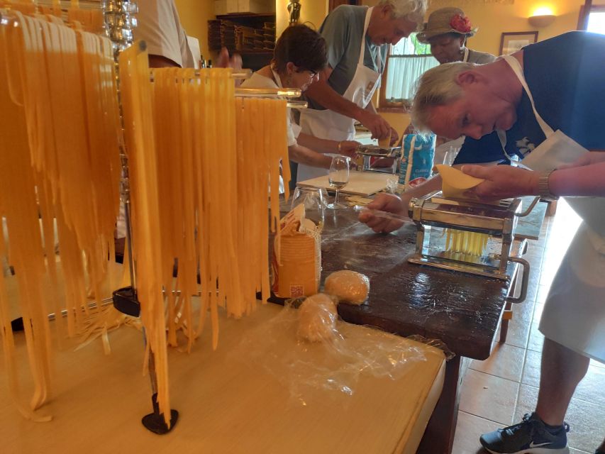 San Gimignano: Tuscan Cooking Class - Booking advice for a smoother day