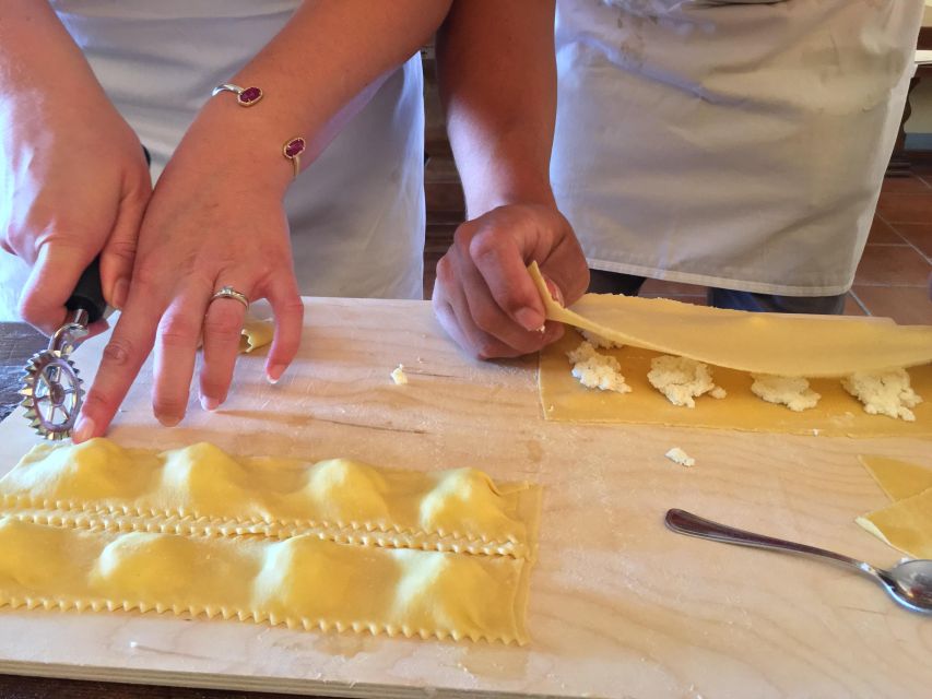 San Gimignano: Tuscan Cooking Class - Estate wine makes the meal feel connected to the place