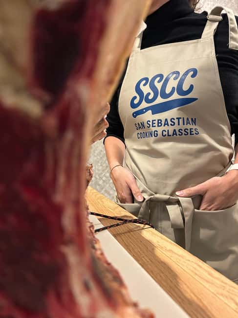 San Sebastián: Market Tour, Cooking Class, & Meal - Why the small group changes the class