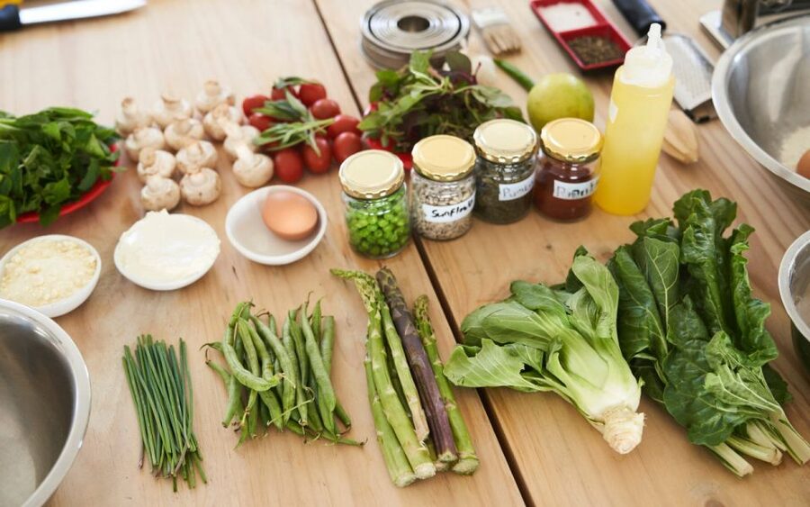 Santorini: Cooking Class with a Chef at the Ftelos Brewery - Who will enjoy this class most