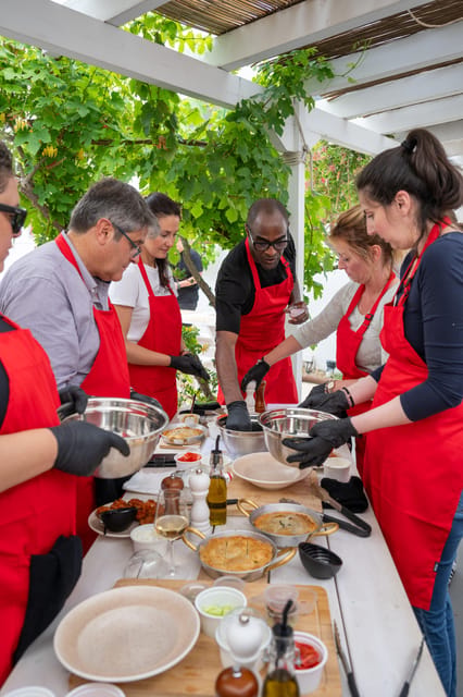Santorini: Cooking Class with Lunch and Wine Tasting - What makes the food lesson worth doing in Santorini