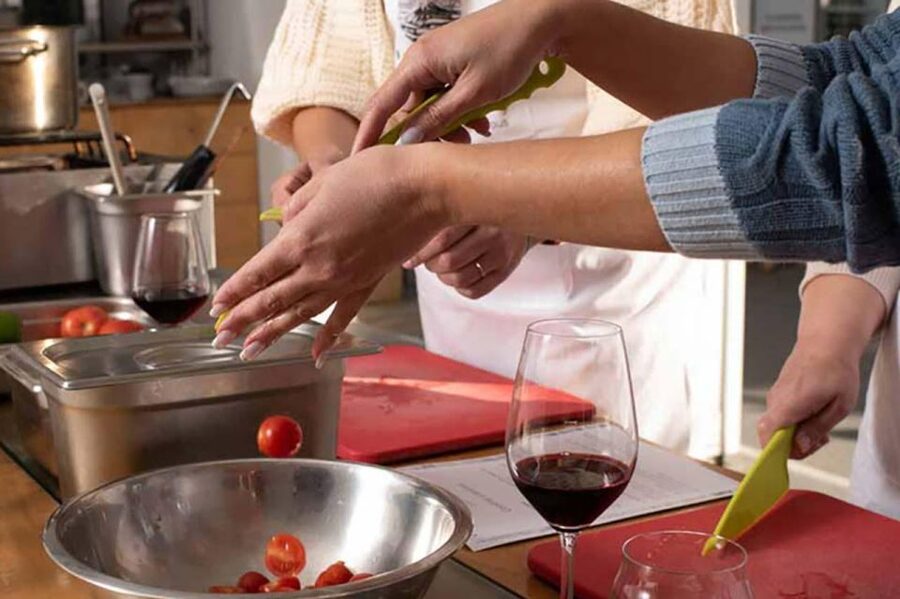 Santorini: Private Cooking Class and Wine Tasting Tour - Practical value, cancellations, and what to bring
