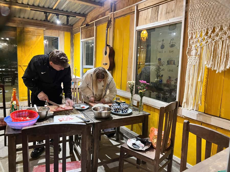 Sapa: Bun Cha Cooking Class - Meeting the local chef and the ingredients
