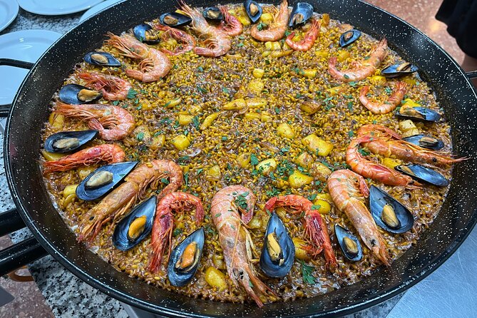 Seafood paella cooking class, tapas and visit to Ruzafa market. - Practical details before you book