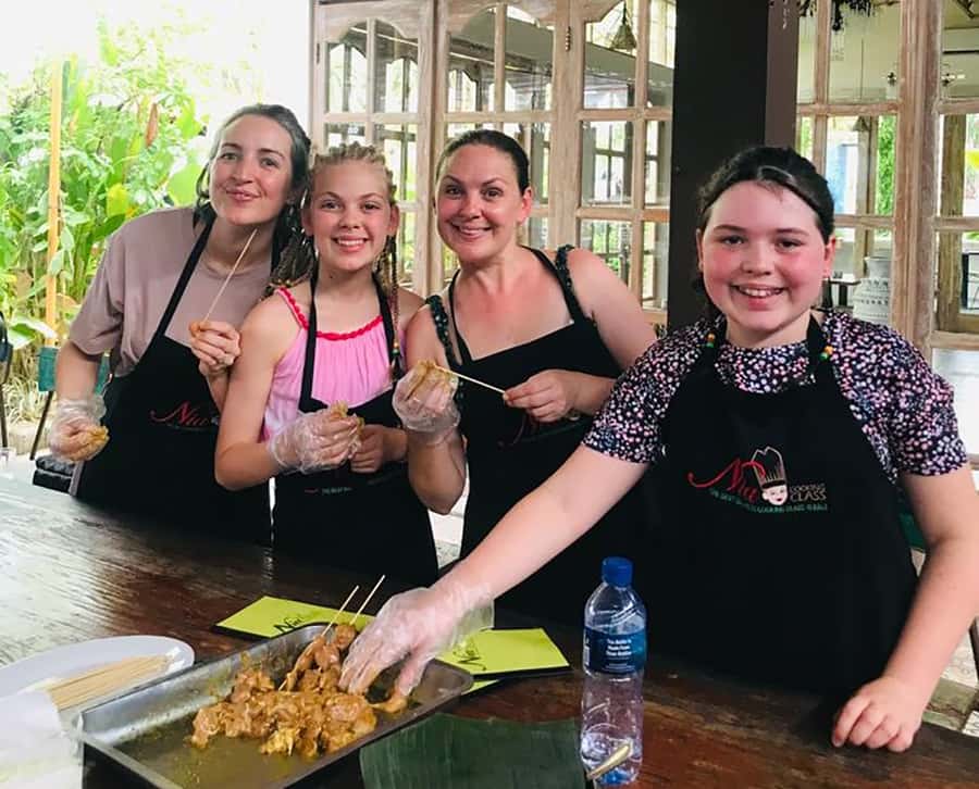 Seminyak: Balinese Cooking Class & Market Tour - Should You Book It?