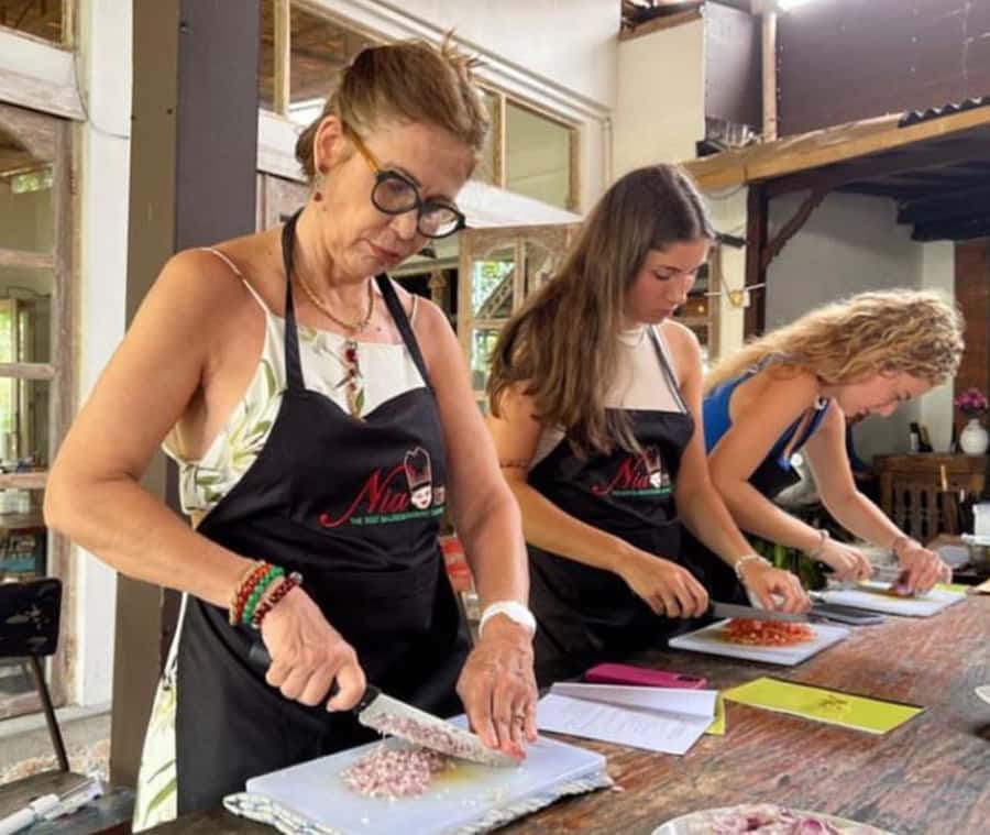 Seminyak : cooking class traditional food bali - Twelve dishes, one practical Balinese meal