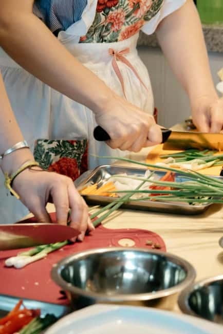 Seoul: Authentic Korean Cooking Class and Market Tour - Who will enjoy this class most
