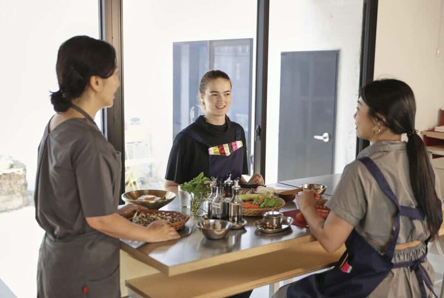 Seoul: Experience Korean Cooking in Modern Hanok Kitchen - Jeyuk-bokkeum for a stronger kick