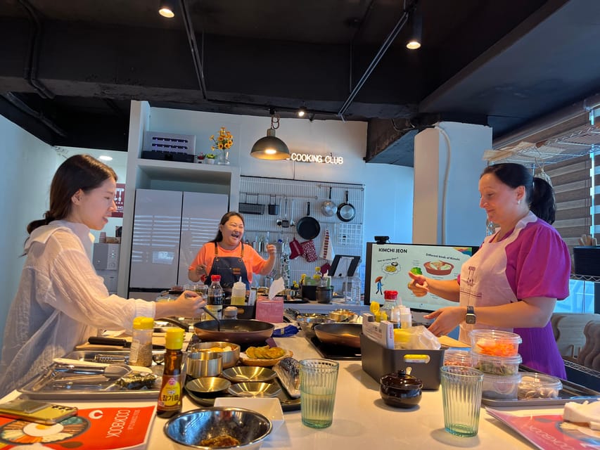Seoul: Korean Cooking at Seoul Cooking Club! - Japchae, bulgogi, and bibimbap bring the main meal together