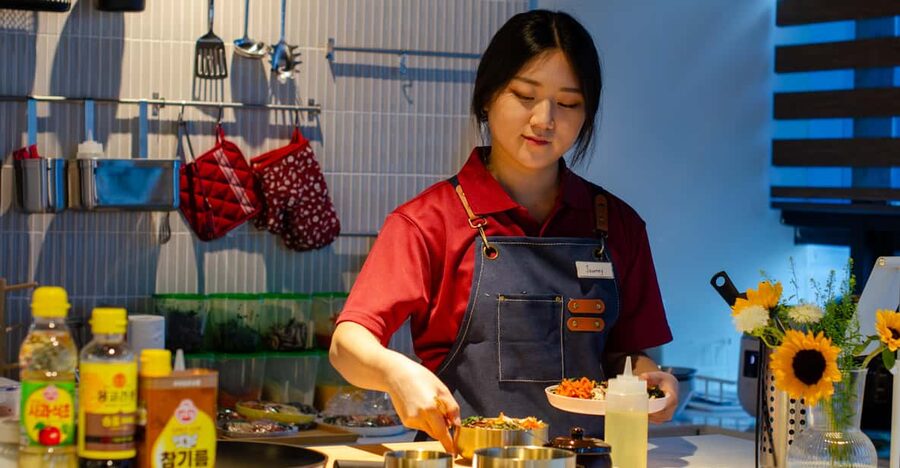 Seoul: Korean Cooking at Seoul Cooking Club! - English instruction from patient, practical chefs