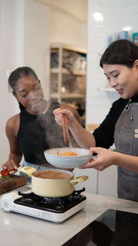(Seoul) Korean Cooking Class with a Professional Chef - A small cooking studio with a personal feel