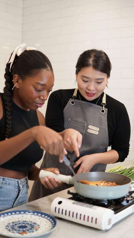 (Seoul) Korean Cooking Class with a Professional Chef - Choose your menu by the day you visit