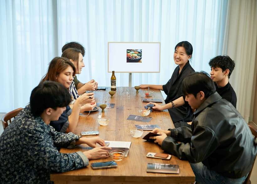 Seoul: Premium Korean Feast Cooking Class - The shared meal is part of the lesson