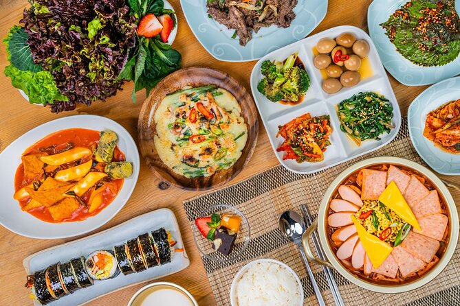 Seoul: Taste of Korea, Authentic Home Style Cooking Class - Starting with drinks, snacks, and Korean food culture