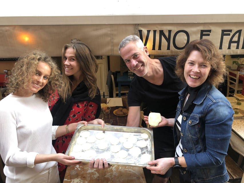 Sestri Levante: Pesto & Cooking Classes, Wine Tasting - Preparing two Ligurian fish dishes