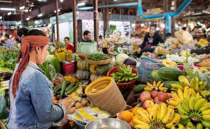 Siem Reap: Khmer Cooking Class at a Local's Home - From your hotel lobby to a Siem Reap market