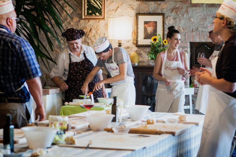Siena countryside: cooking class in a real Tuscan farmhouse - Meeting Rebecca and her mother