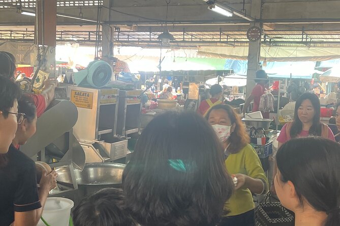 Silom Thai Cooking School with Fresh Market Tour - Dietary needs, children, and the menu