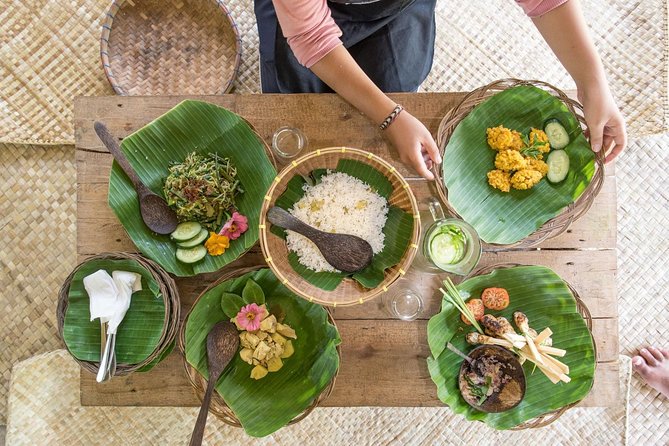 Small-Group Farm Tour & Balinese Cooking Class in Ubud with Kadek - A farm walk that puts food in context