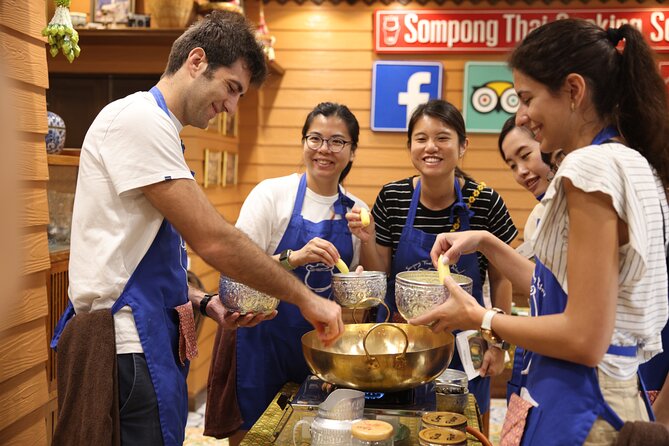 Sompong Thai Cooking School - Starting at Si Lom Soi 13