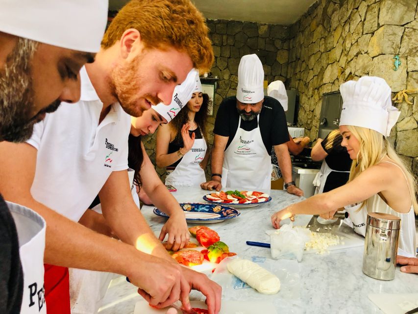 Sorrento: Italian Cooking Class with Transfer - Your three-hour schedule from pickup to dessert