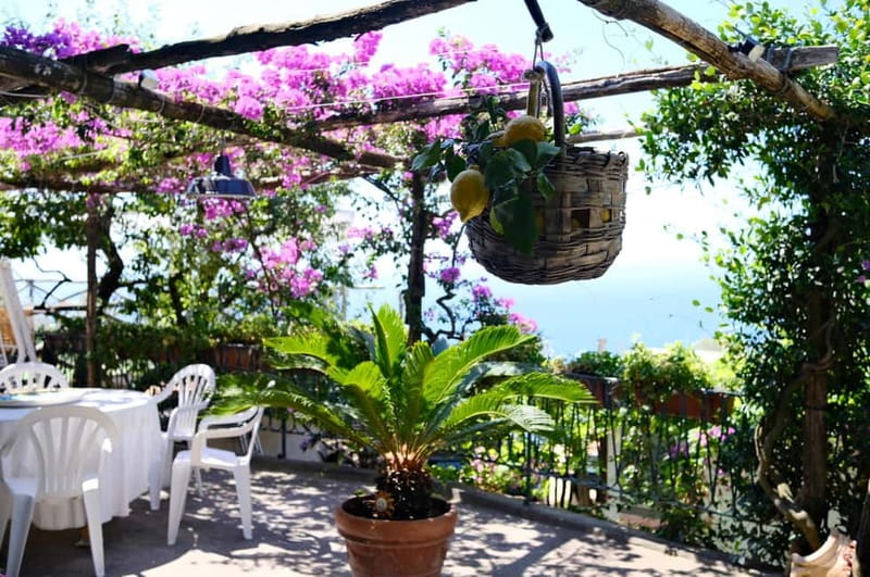 Sorrento: Marì Cooking Class in a Family Farm w/ Coast View - A family kitchen above the Sorrento Coast