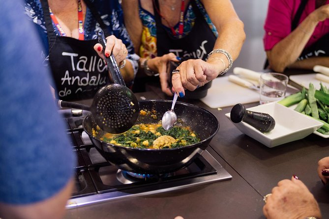 Spanish Cooking Class and Dinner in Seville - Starting at 6 p.m. in Mercado de Triana