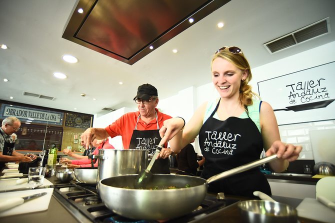 Spanish Cooking Class & Triana Market Tour in Sevilla - What you actually cook in the kitchen