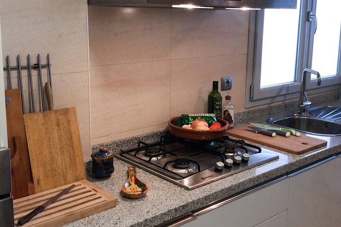Spanish Paella Private Online Cooking Class - Who Will Enjoy This Class Most