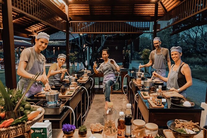 Sunset Thai Cooking with Grandma - Farm & Evening Feast - Leaving Chiang Mai for the farm at 4:00 pm