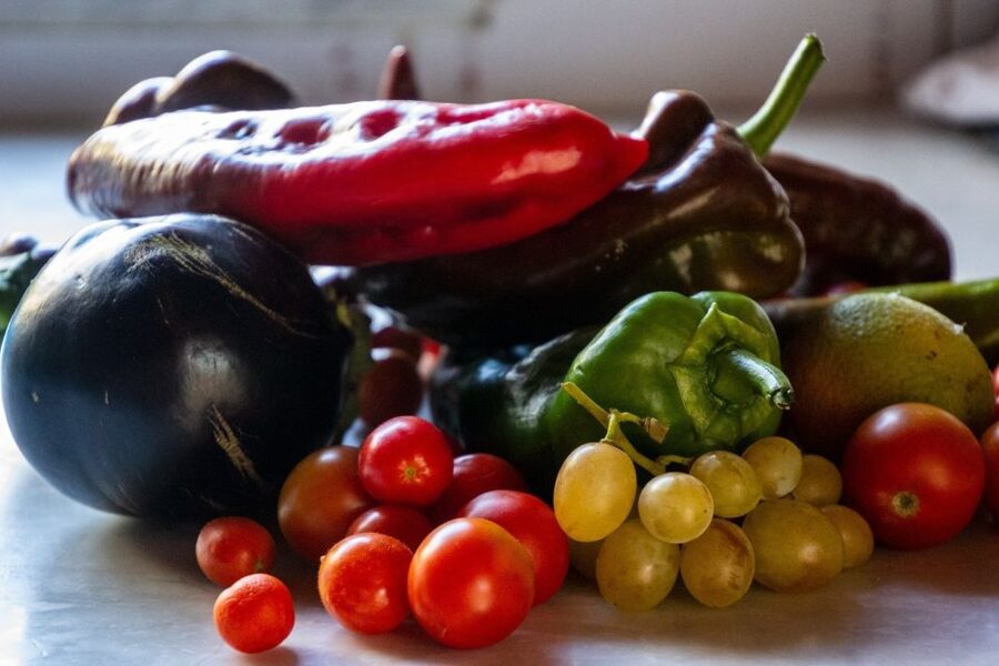 Syracuse: Traditional Cooking Class & Ancient Market Visit - Walking through Ortigia’s ancient market