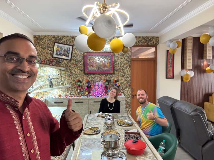 Talk & Enjoy with Delhi locals at their home while Cooking - Key points to know before booking