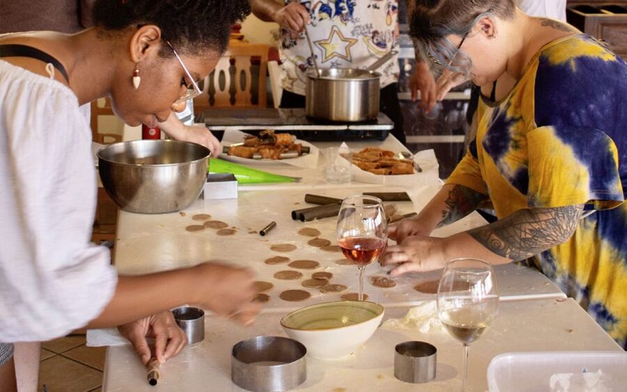 Taormina: Cannolo Cooking Class with Completion Certificate - The chefs make the difference